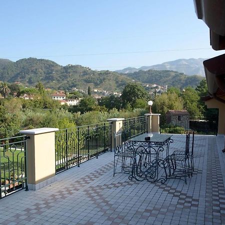 Villa Belverde Boutique Hotel Carrara Exterior photo
