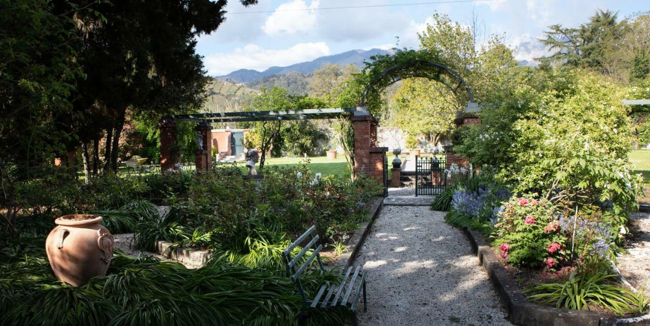 Villa Belverde Boutique Hotel Carrara Exterior photo